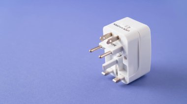 Evrensel uluslararası seyahat AC güç prizi adaptörü AU UK US EU. Evrensel çoklu soket. Çift USB Portu.