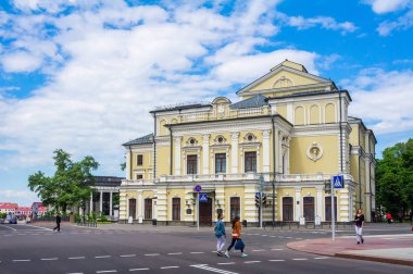 Minsk; Beyaz Rusya; 05/24/2018; Sonra Yanka Kupala eski binalar, editoryal mimarisi Ulusal Akademik Tiyatrosu adlı