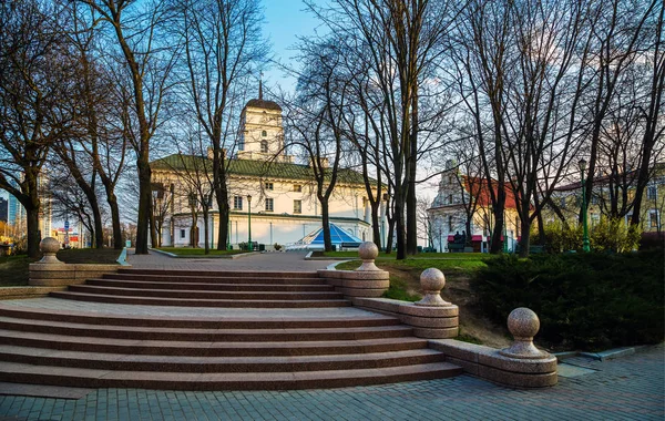 Minsk Bielorrusia Los Edificios Del Ayuntamiento Cerca Freedom Square 2018 — Foto de Stock