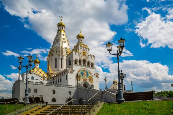 Minsk, Beyaz Rusya, mimari, 05-25-2018, Minsk Memorial Kilisesi tüm azizler ve bellek kurbanları, Editör