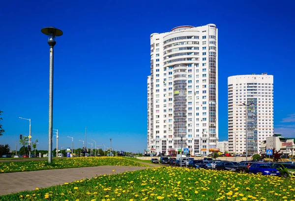 Minsk Bielorussia 2018 Architettura Moderna Sulla Strada Prytytski Sullo Sfondo — Foto Stock