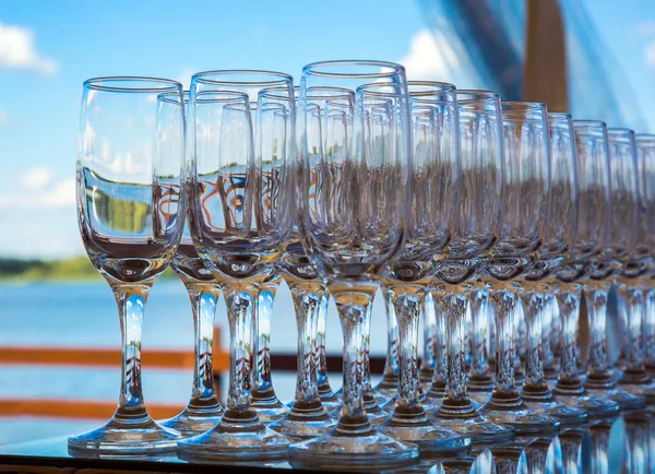 Wine Wine Glasses Lined Table Blue Sky View Lake Celebration — Stock Photo, Image