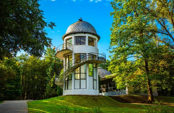Minsk, Beyaz Rusya, mimarlık, planetaryum