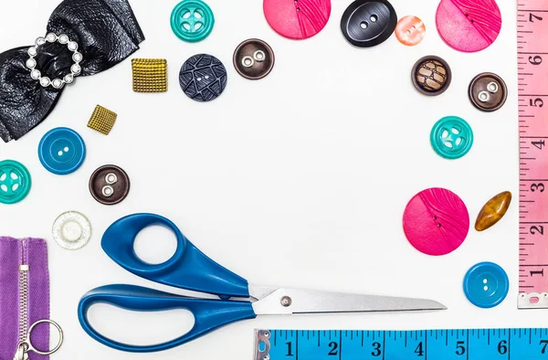 Accesorios Costura Para Coser Mano Sobre Fondo Blanco Carrete Hilo — Foto de Stock