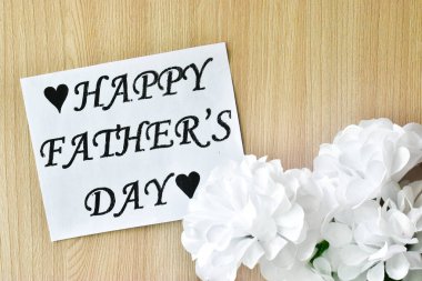 Babalar Günü. Beyaz kağıttaki yazı 