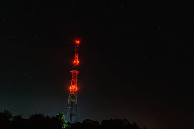 Gece kulesi TV radyo iletişimi 4G