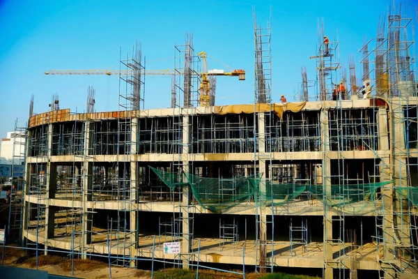 Hyderabad, Hindistan - Mart 2017: Hyderabad 'da yeni inşaat