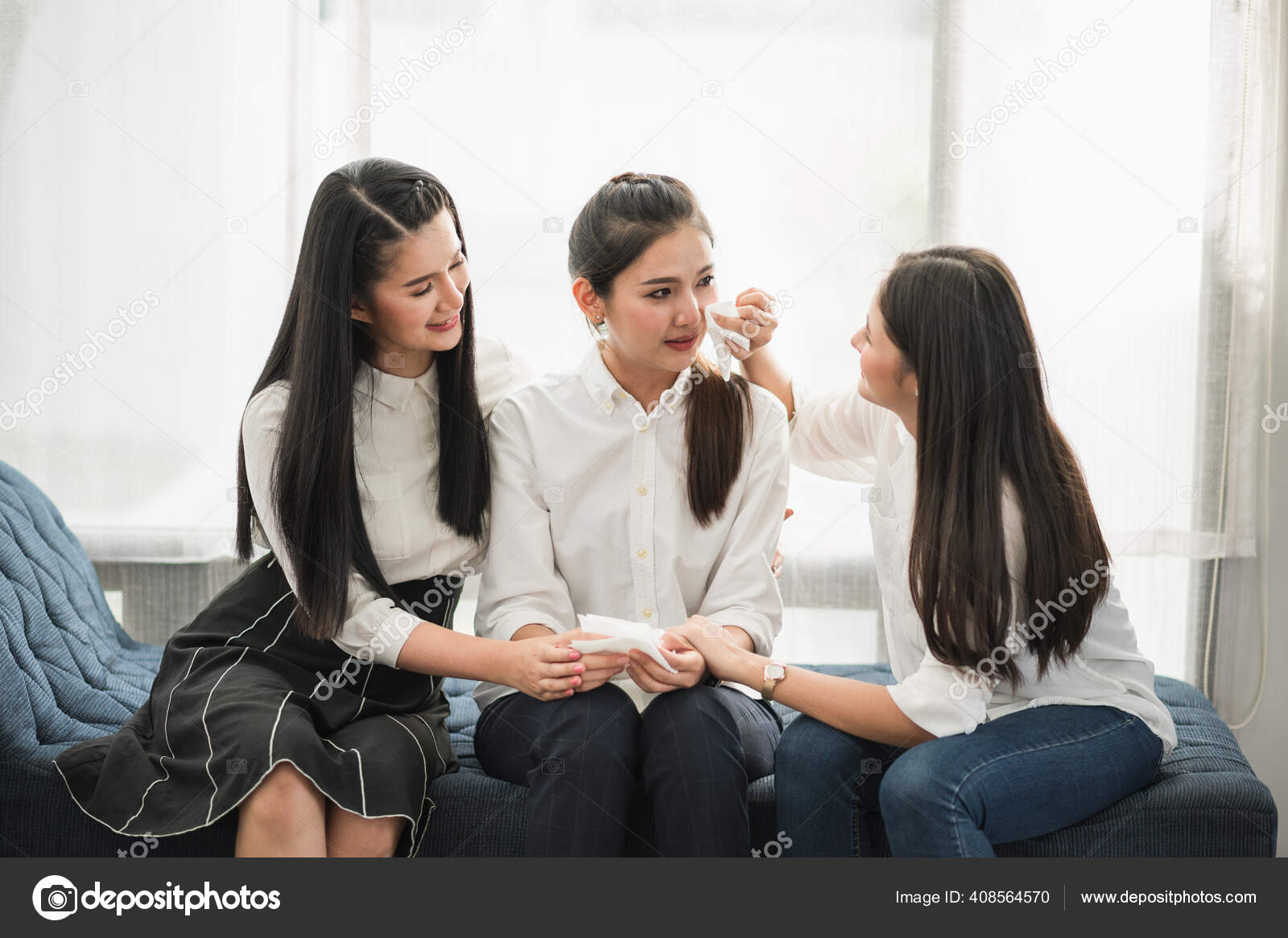 Foto de Mulher Triste e mais fotos de stock de Superar as