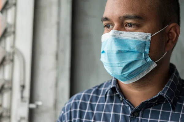 Cerca Hasta Joven Asiático Hombre Usando Protección Cara Máscara Contra —  Fotos de Stock