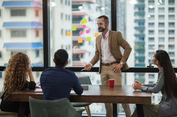 Les Gens Affaires Équipe Collègues Dans Bureau Moderne Homme Femme — Photo