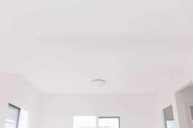 Tavan ve ev inşa iç aydınlatma.