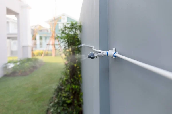 Misting sprinkler garden — Stock Photo, Image