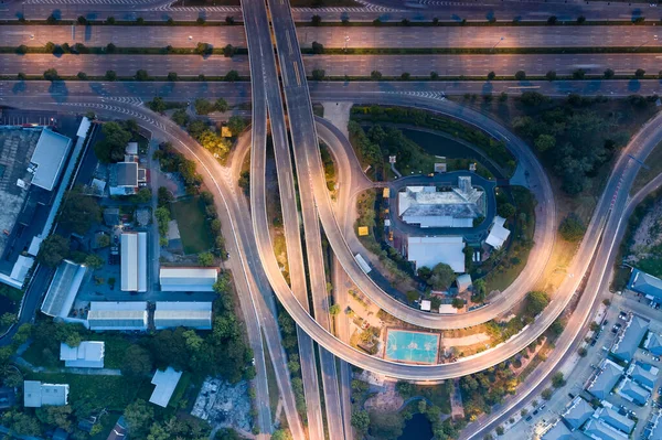 Luftaufnahme Der Autobahn Und Der Stadt Chiang Mai Der Dämmerung — Stockfoto