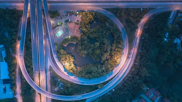 Luftaufnahme Einer Schnellstraße Und Eines Transportfahrzeugs Der Stadt Chiang Mai — Stockfoto