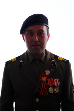 Beyaz arka planda SSCB 'nin askeri