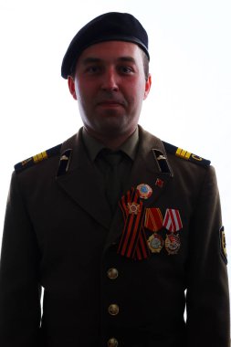 Beyaz arka planda SSCB 'nin askeri