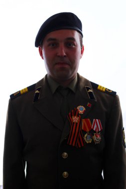 Beyaz arka planda SSCB 'nin askeri