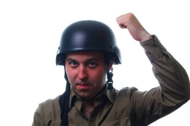 Bir adam beyaz bir arka planda kafasına kask geçirir. Duygu - sen aptal mısın?!?