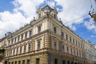 19. yüzyılın Avusturyalı mimarisi Chernivtsi sokaklarında