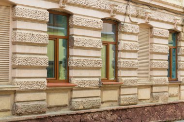 19. yüzyılın Avusturyalı mimarisi Chernivtsi sokaklarında