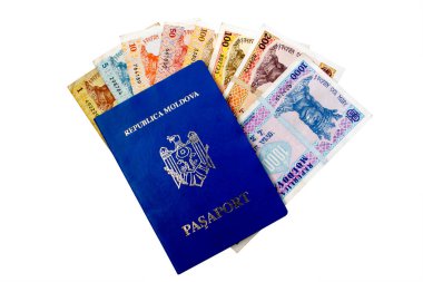 Moldova parası ve pasaportu üç renkli arka plana karşı