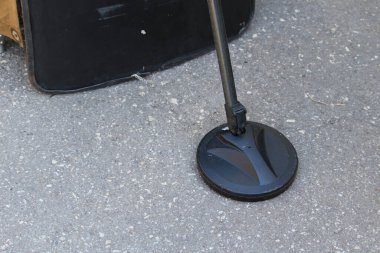 İstihkam teçhizatı, metal detektörü, muharebe mühimmatı