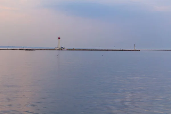 Φάρος Στη Θάλασσα Μετά Ηλιοβασίλεμα Φόντο — Φωτογραφία Αρχείου