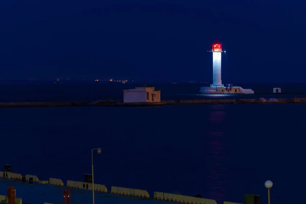 Faro Mar Por Noche Después Puesta Del Sol Una Larga — Foto de Stock