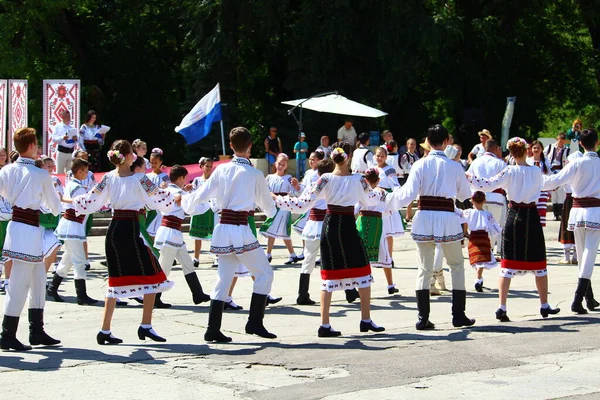 Balti Moldova 2019 Június Népi Autentikus Ünnep Nemzeti Jelmez Napja — Stock Fotó