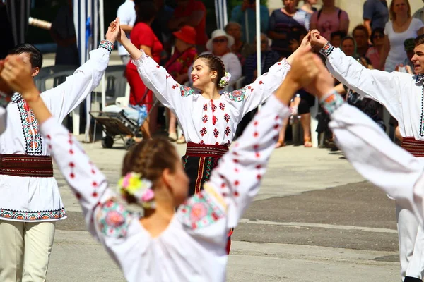 Balti Moldova 2019 Június Népi Autentikus Ünnep Nemzeti Jelmez Napja — Stock Fotó