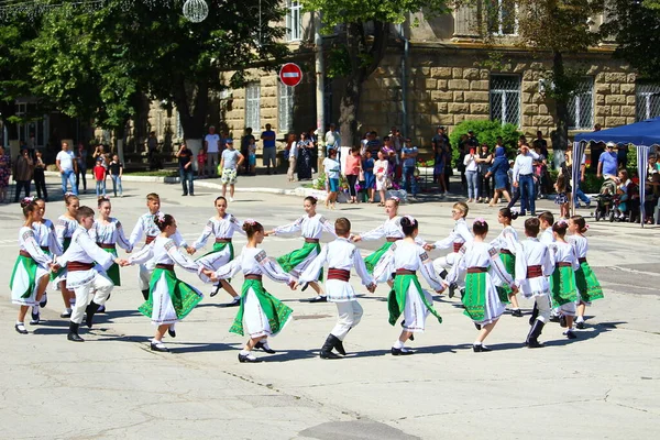 Balti Moldova 2019 Június Népi Autentikus Ünnep Nemzeti Jelmez Napja — Stock Fotó