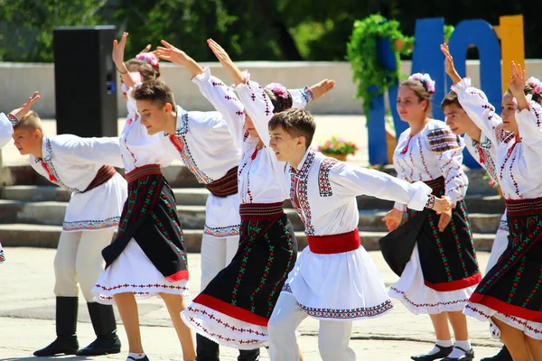 Balti Moldavien Juni 2019 Folklores Autentiska Högtid Dagen För Nationaldräkten — Stockfoto