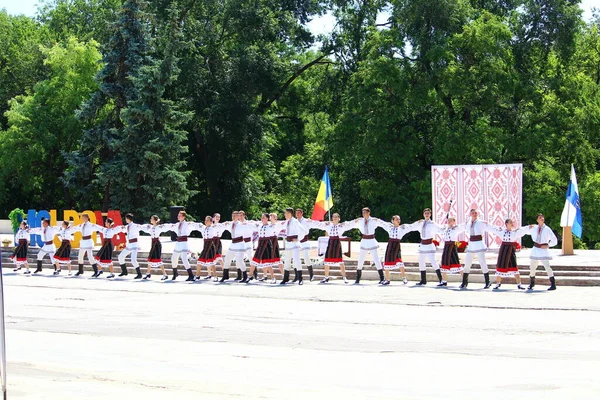 Balti Moldavia Junio 2019 Folklore Auténtica Fiesta Día Del Traje —  Fotos de Stock