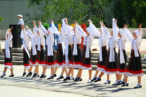Balti Moldova June 2019 민속의 Day National Costume 사람들 전국적 — 스톡 사진