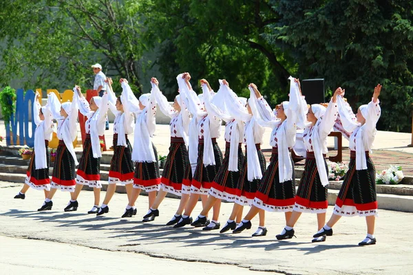Balti Moldova June 2019 민속의 Day National Costume 사람들 전국적 — 스톡 사진