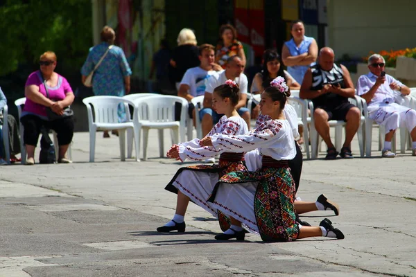 Balti Moldavsko Června 2019 Folklórní Svátek Den Národního Kostýmu Lidé — Stock fotografie