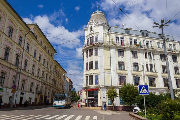 Chernivtsi Ucrania Julio 2018 Esquina Hermoso Edificio Forma Arquitectura Del —  Fotos de Stock