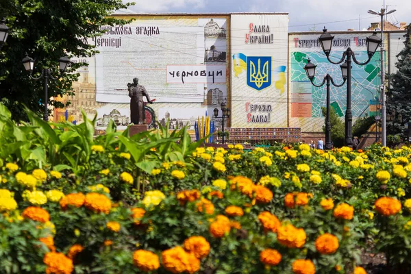 Chernivtsi Ukraine July 2018 Monument Taras Shevchenko Central City Square — Stock Photo, Image