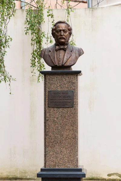 Chernivtsi Ukraina Juli 2018 Monument Till Jacob Von Petrovich Tjernivtsis — Stockfoto