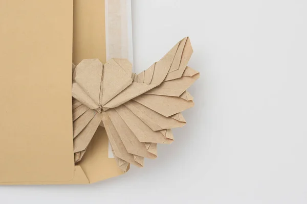 Origami Papier Herz Attrappe Selektiver Fokus Vor Dem Hintergrund Eines — Stockfoto