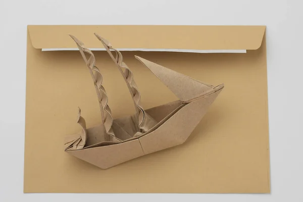 Mockup Perahu Layar Kertas Origami Fokus Selektif Terhadap Latar Belakang — Stok Foto