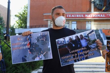 13 Ağustos 2020 Balti, Moldova Belarus 'tan meslektaşlarını destekleyen gazeteciler protestosu. Şiddete karşı kitle medyası