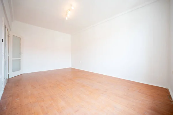 Chambre vide dans un appartement, intérieur. — Photo