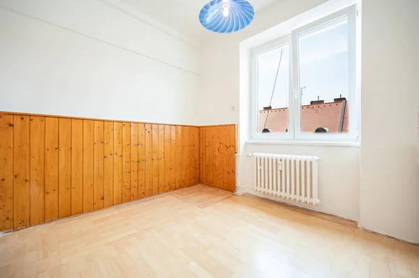 Habitación vacía en un apartamento, interior. —  Fotos de Stock