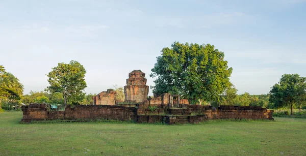 Prasat Nong Hong Small Archaeological Site Consisting Three Pagoda Brick — Stock Photo, Image