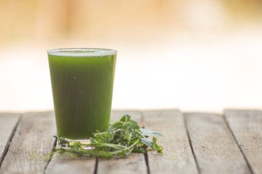 Coccinia gaz, antiasit hafifletmeye yardımcı, kovmak ve gözleri besler yardımcı otlar özelliklerdir.