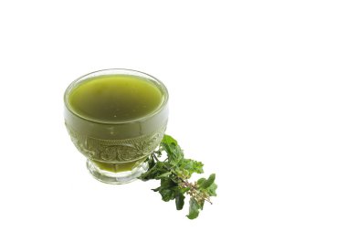 Kırmızı kutsal fesleğen