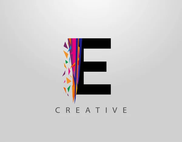 クリエイティブ レターEロゴ モザイク抽象色の様々なストリップ形状で作られたE文字のデザイン — ストックベクタ