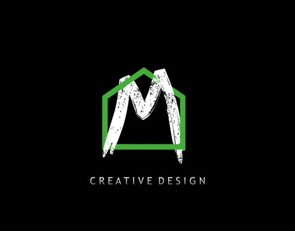 M字型のロゴ 緑の家の形は グラニーレターMデザイン 不動産建築のアイコンデザインとインターロック — ストックベクタ