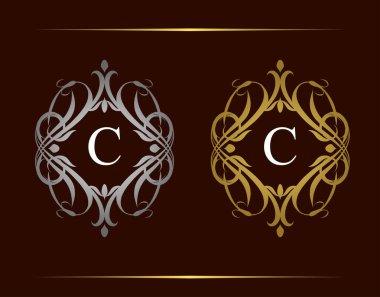 Kraliyet Rozeti C Mektup Logosu. Şatafatlı klasik amblem ve güzel bir çiçek süsü. Klasik Çerçeve Tasarımı Vektör illüstrasyonu.